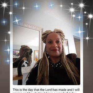 Meet your Posher, Regina